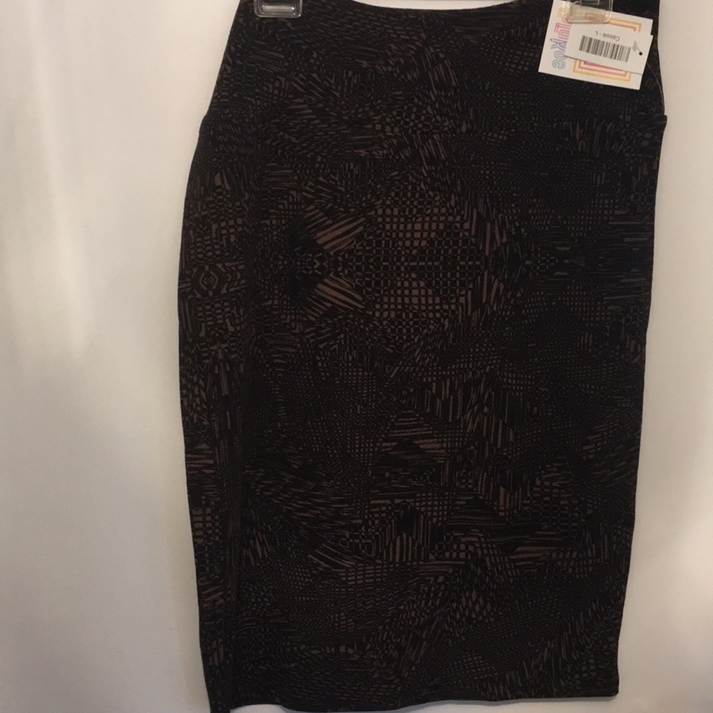 LuLaRoe Large Cassie skirt, NWT